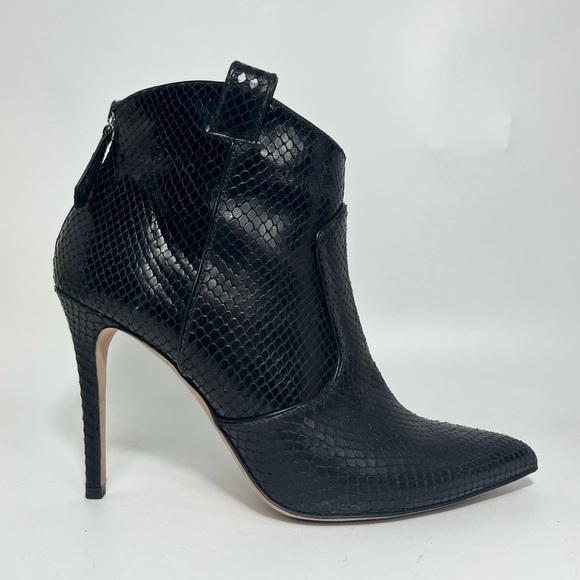 Veronica Beard Loretta Bootie in Black Size US 8 EU 38.5 Made in Italy - Picture 3 of 9